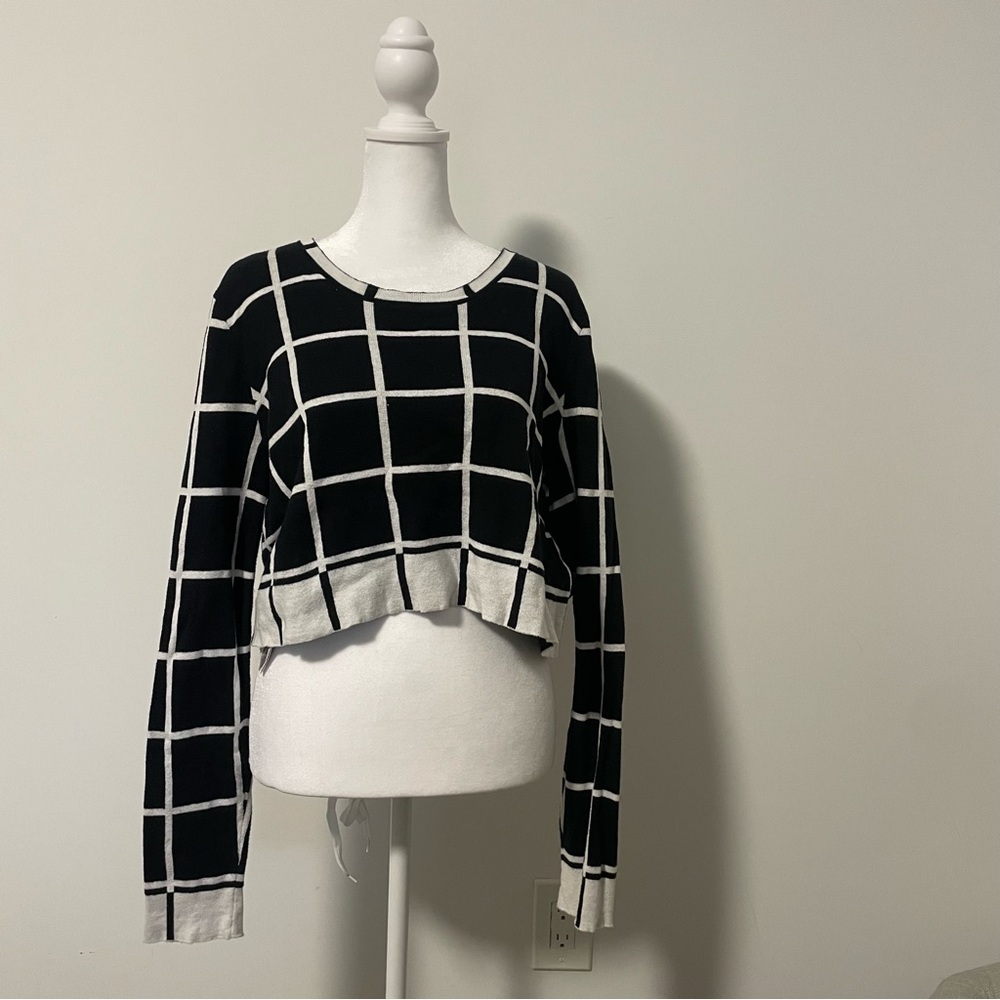 BCBGeneration Black and White Windowpane Crop Sweater Top